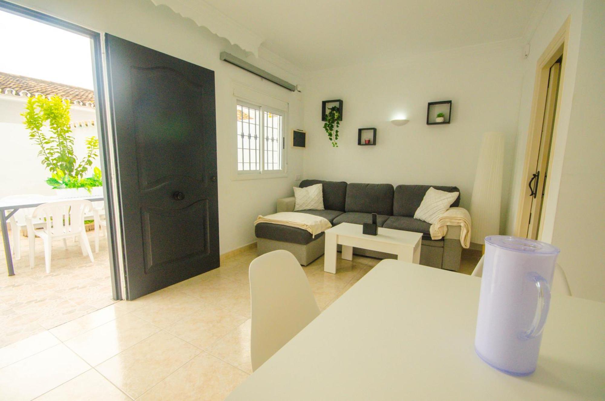 Troyano - Paradise Retreat By The Estepona